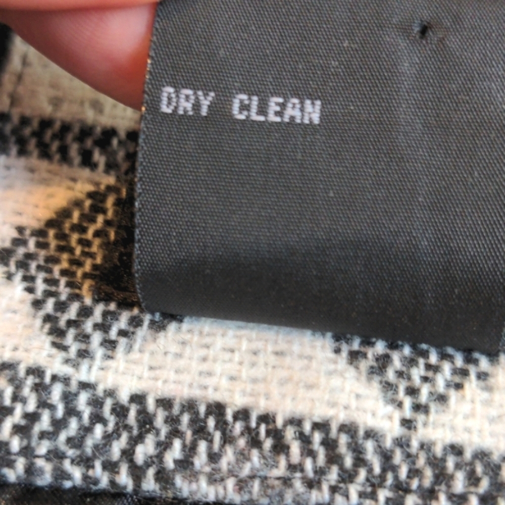 Cozy Sherpa Vest - Picture 5 of 12